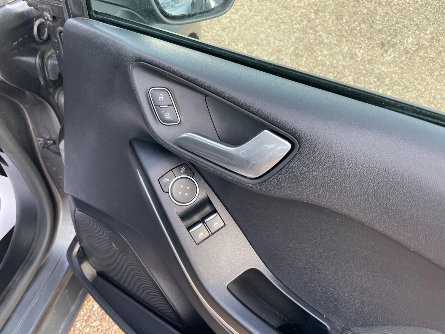 Used Ford Fiesta 2017 for sale - 78184252: Photo 9