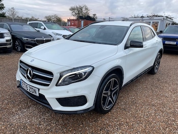 Used Mercedes-Benz GLA 2015 for sale - 77670613: Photo
