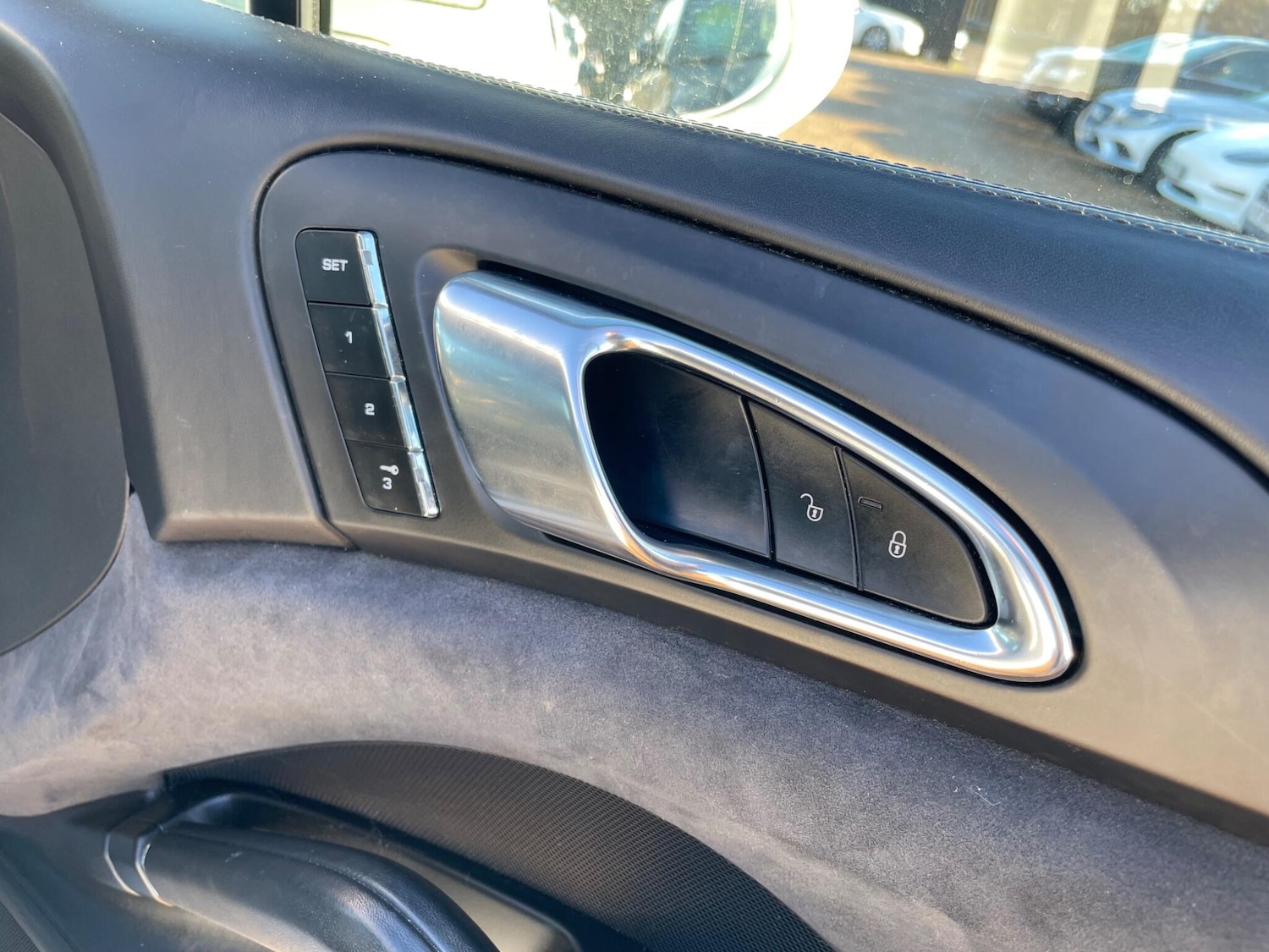 Used Porsche Cayenne 2013 for sale - 77501779: Photo 11