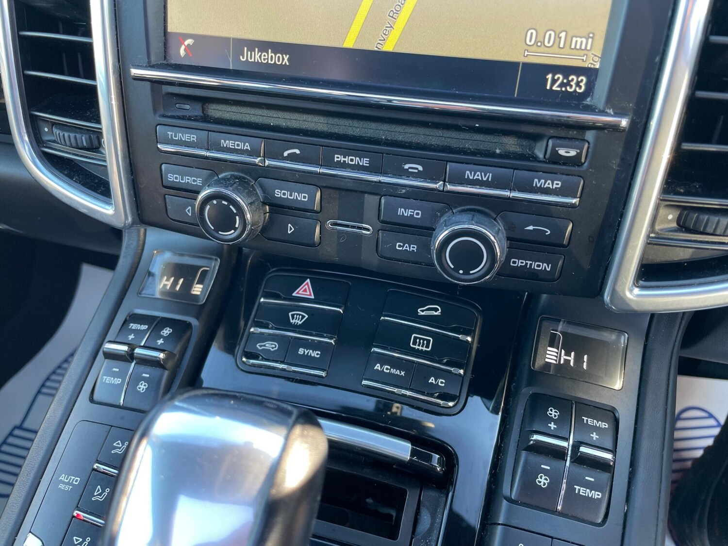 Used Porsche Cayenne 2013 for sale - 77501779: Photo 24