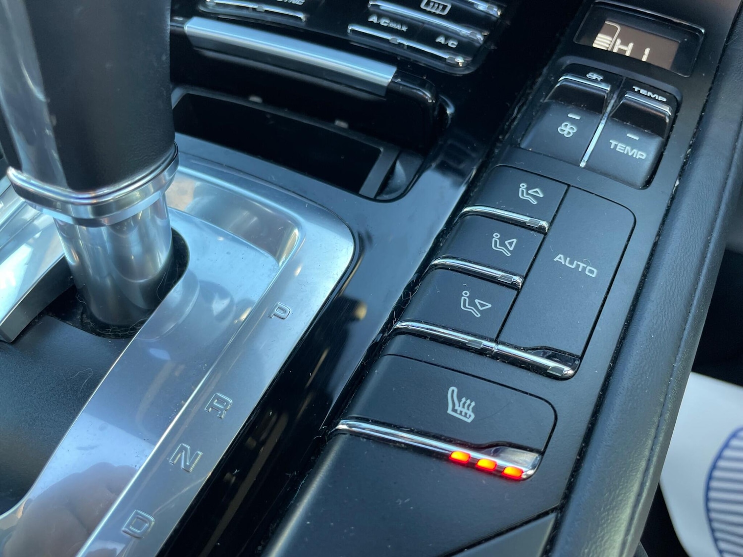 Used Porsche Cayenne 2013 for sale - 77501779: Photo 25