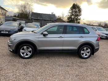 Used Volkswagen Tiguan 2017 for sale - 77501828: Photo