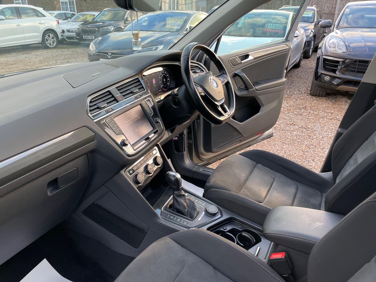 Used Volkswagen Tiguan 2017 for sale - 77501828: Photo 31