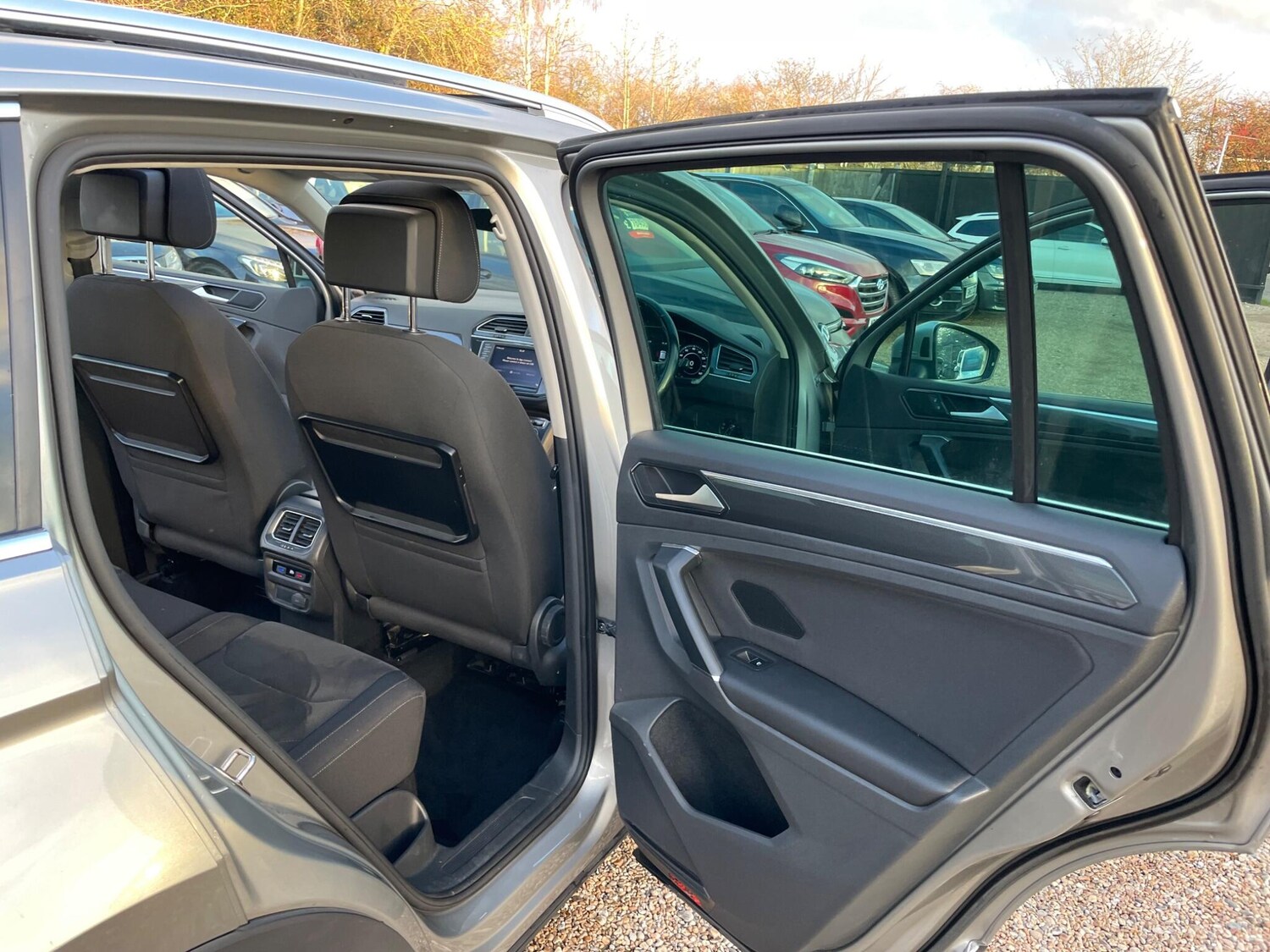 Used Volkswagen Tiguan 2017 for sale - 77501828: Photo 44