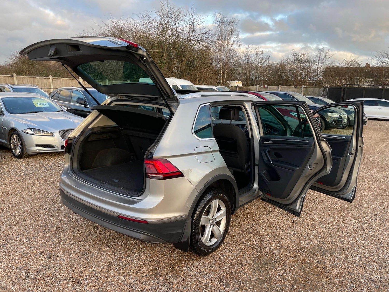 Used Volkswagen Tiguan 2017 for sale - 77501828: Photo 53