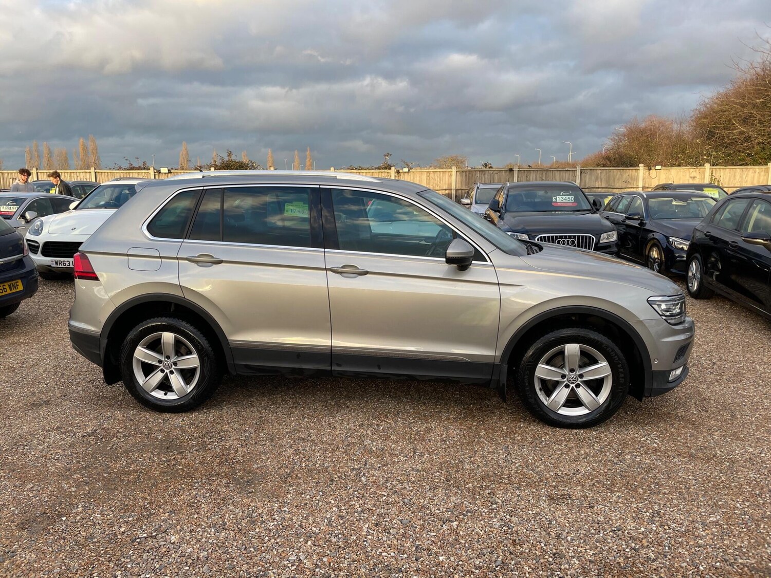 Used Volkswagen Tiguan 2017 for sale - 77501828: Photo 6
