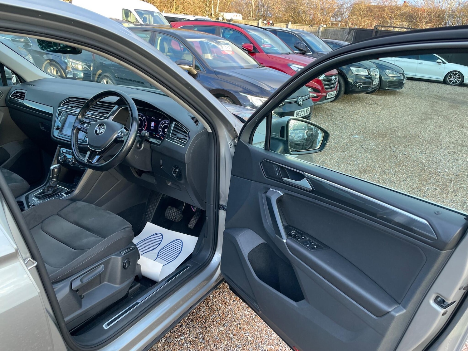 Used Volkswagen Tiguan 2017 for sale - 77501828: Photo 9