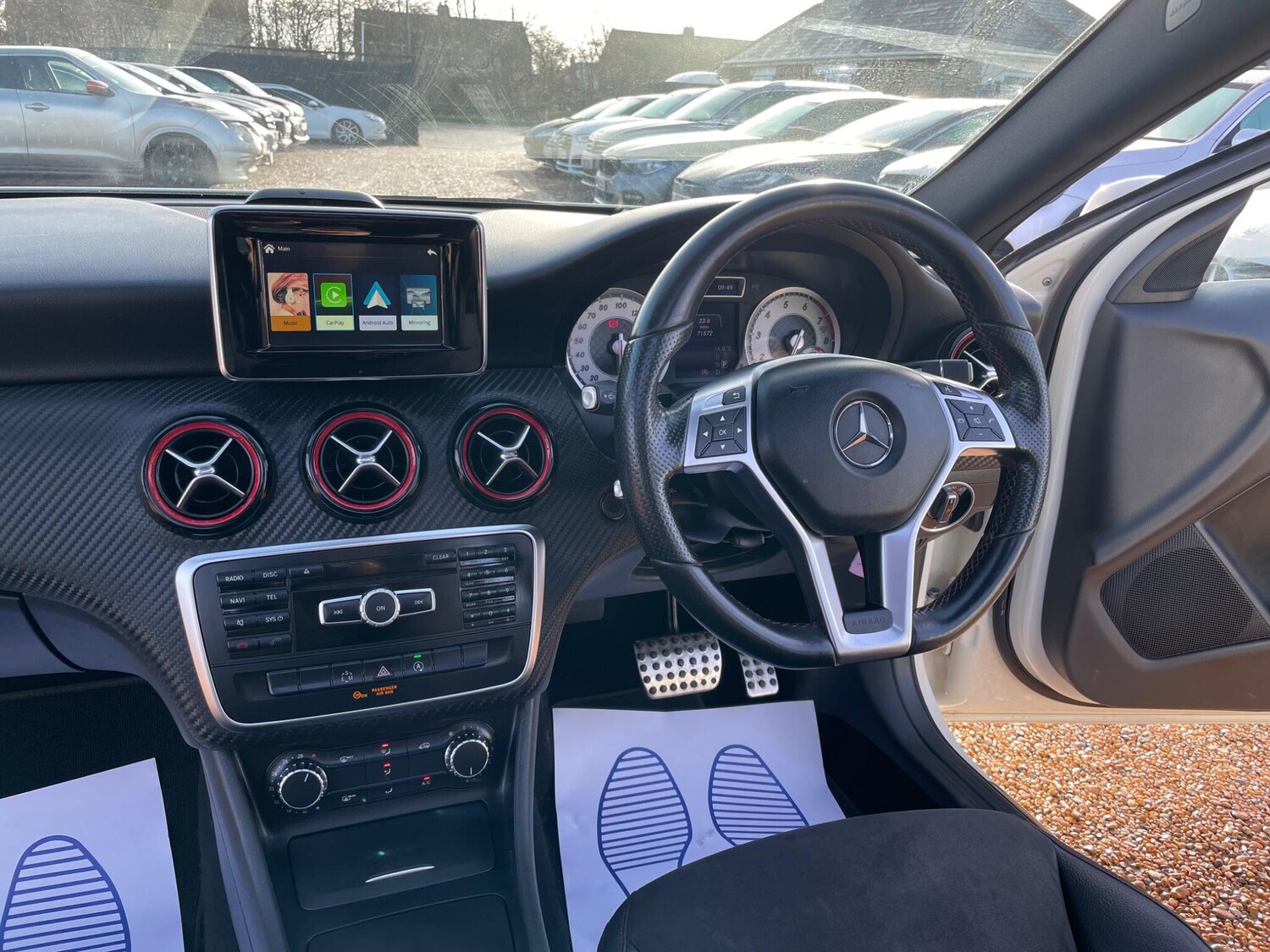 Used Mercedes-Benz A-Class 2015 for sale - 77501767: Photo 35