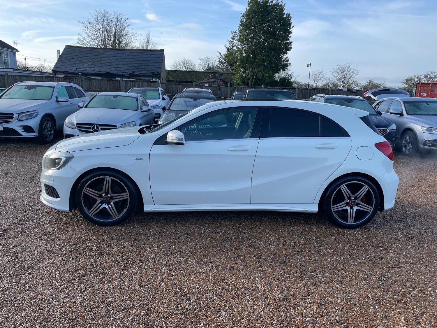 Used Mercedes-Benz A-Class 2015 for sale - 77501767: Photo 4