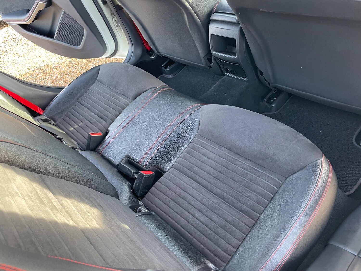 Used Mercedes-Benz A-Class 2015 for sale - 77501767: Photo 44