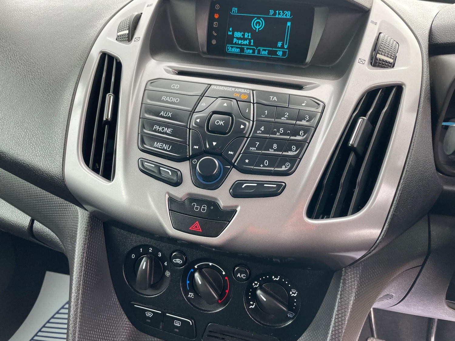 Used Ford Grand Tourneo Connect 2018 for sale - 78170106: Photo 16