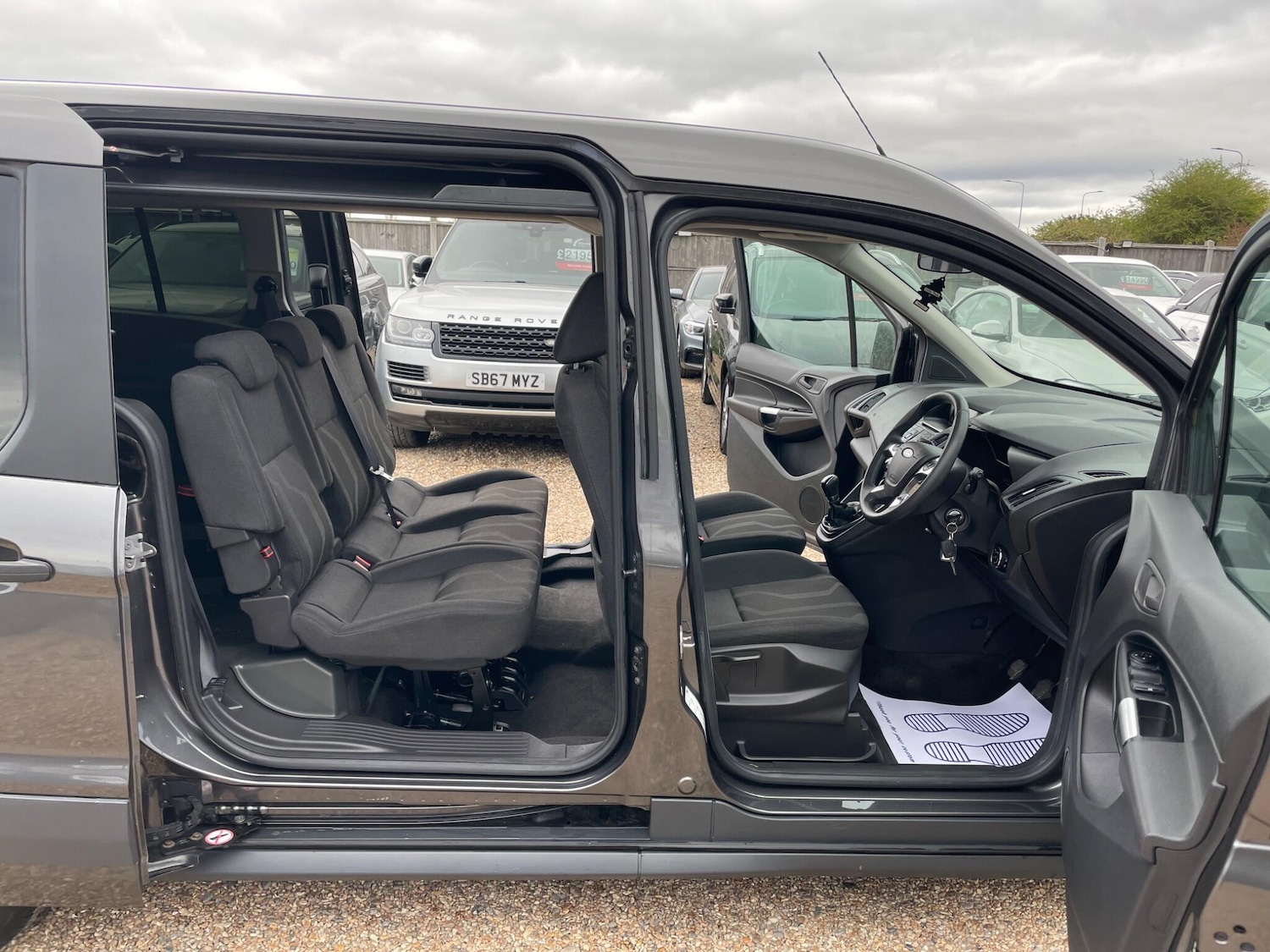 Used Ford Grand Tourneo Connect 2018 for sale - 78170106: Photo 40