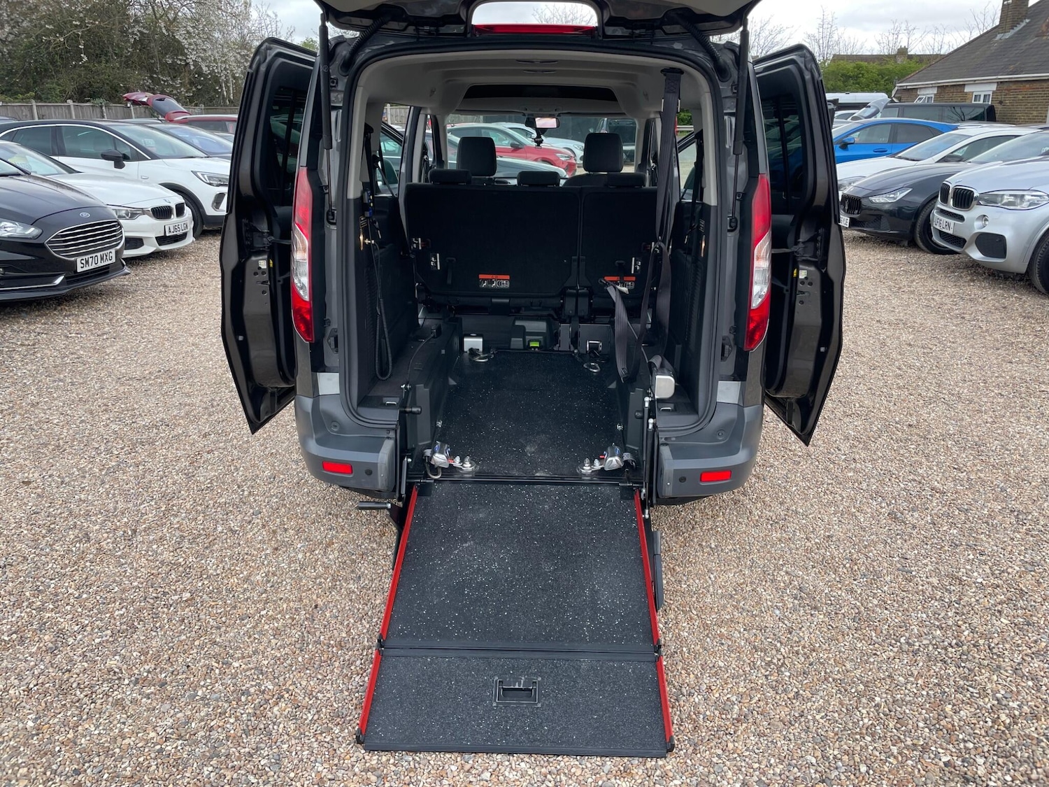 Used Ford Grand Tourneo Connect 2018 for sale - 78170106: Photo 46