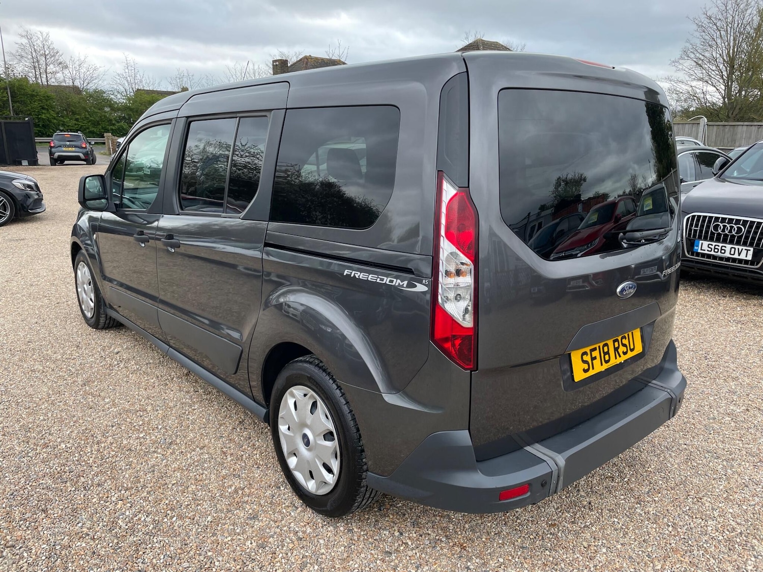 Used Ford Grand Tourneo Connect 2018 for sale - 78170106: Photo 5