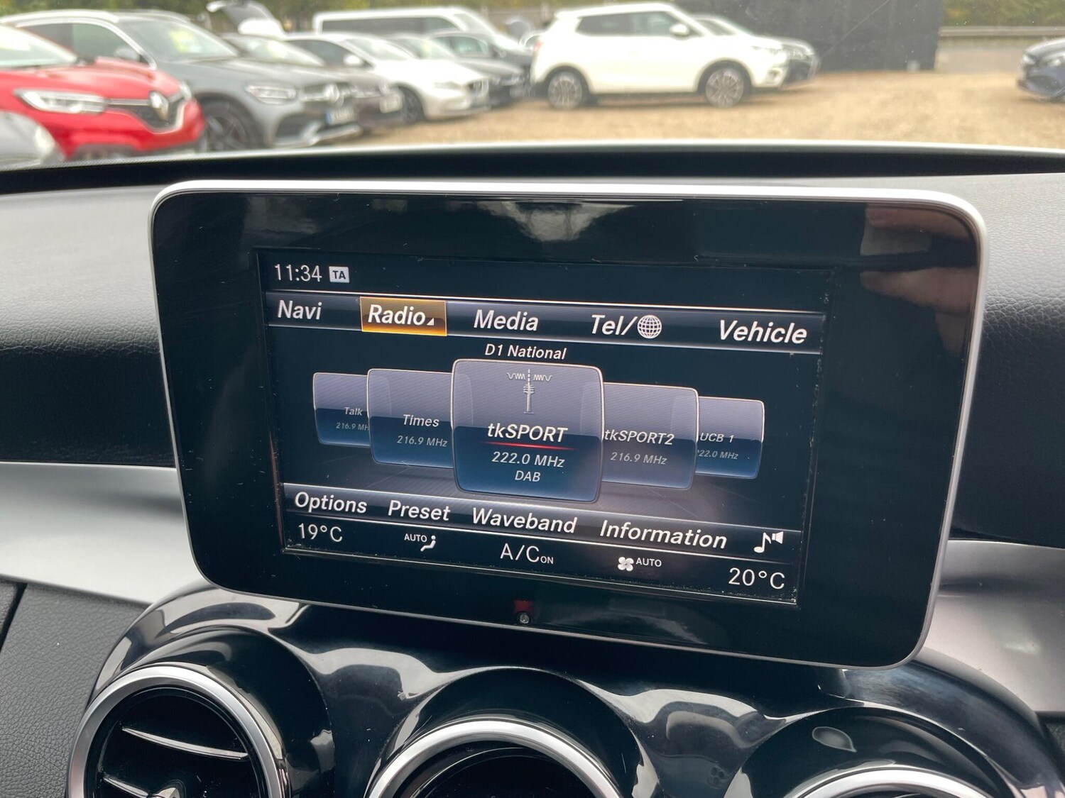 Used Mercedes-Benz C Class 2018 for sale - 77501783: Photo 14