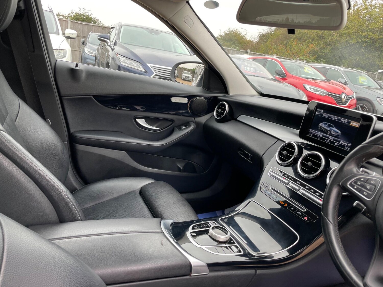 Used Mercedes-Benz C Class 2018 for sale - 77501783: Photo 19