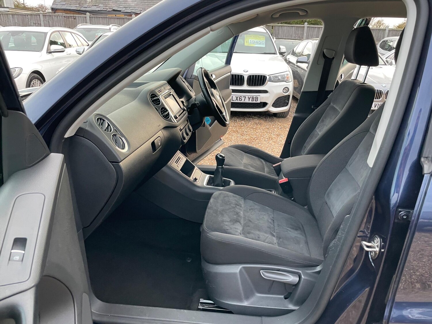 Used Volkswagen Tiguan 2015 for sale - 77501845: Photo 25