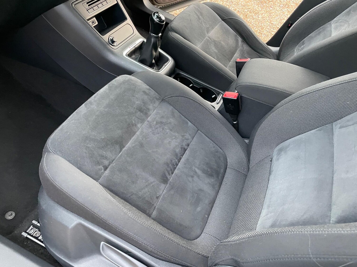 Used Volkswagen Tiguan 2015 for sale - 77501845: Photo 27