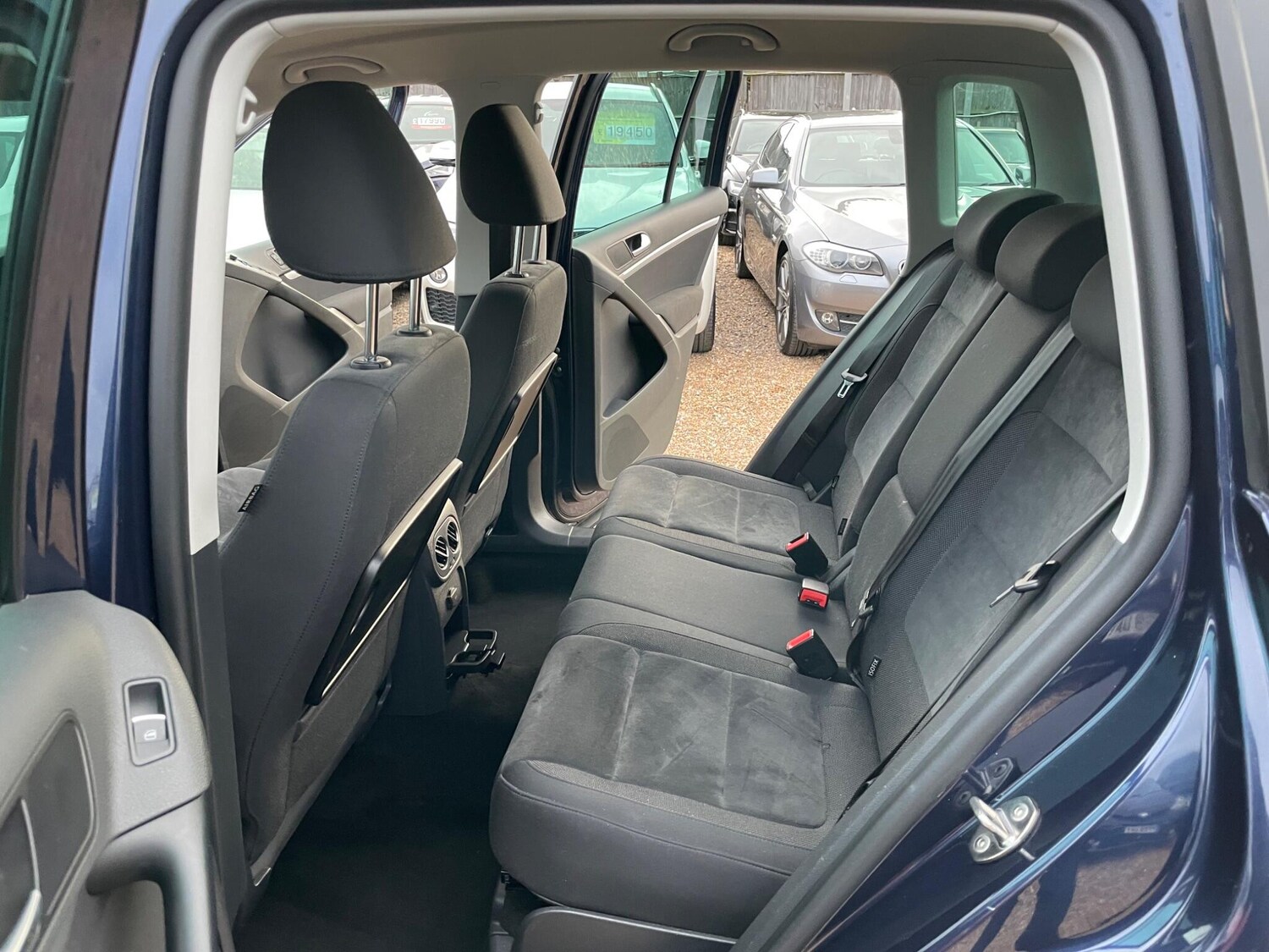 Used Volkswagen Tiguan 2015 for sale - 77501845: Photo 33