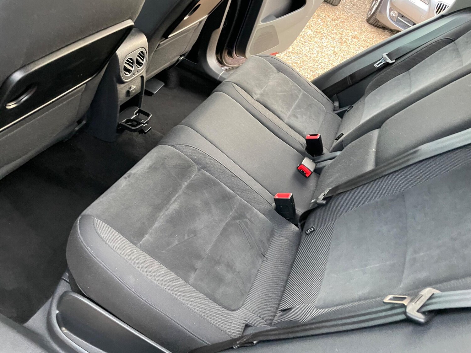 Used Volkswagen Tiguan 2015 for sale - 77501845: Photo 36