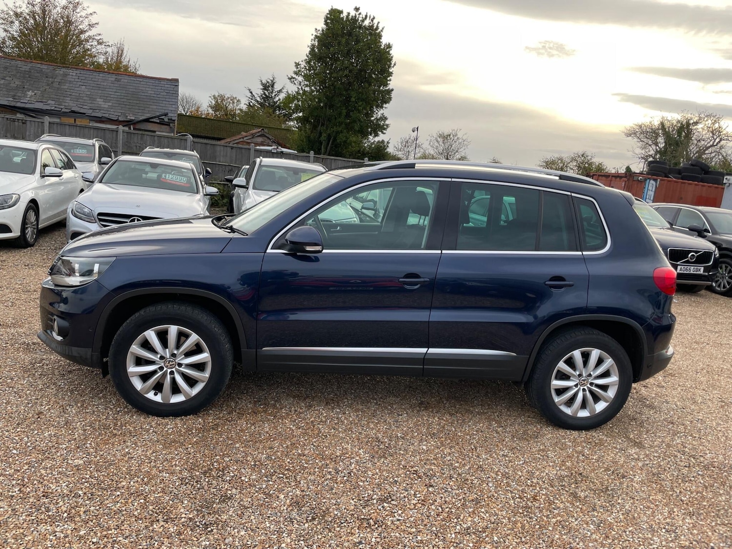 Used Volkswagen Tiguan 2015 for sale - 77501845: Photo 4