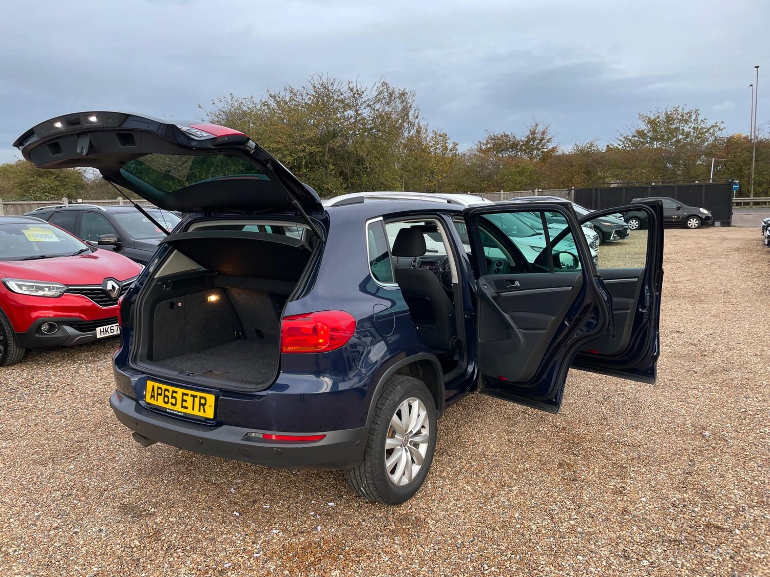 Used Volkswagen Tiguan 2015 for sale - 77501845: Photo 46