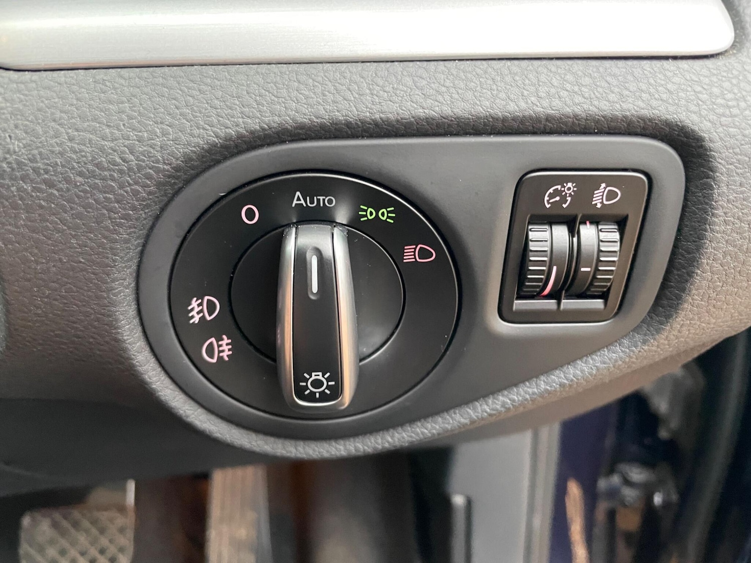 Used Volkswagen Sharan 2013 for sale - 77612196: Photo 6