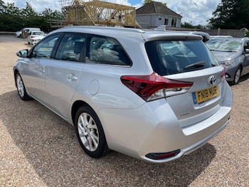 Used Toyota Auris 2018 for sale - 78784428: Photo
