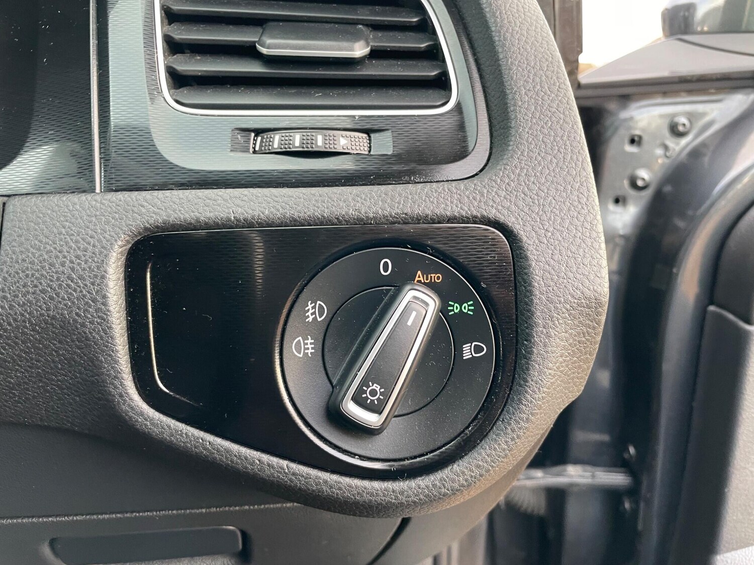 Used Volkswagen Golf for sale - 77501791: Photo 12