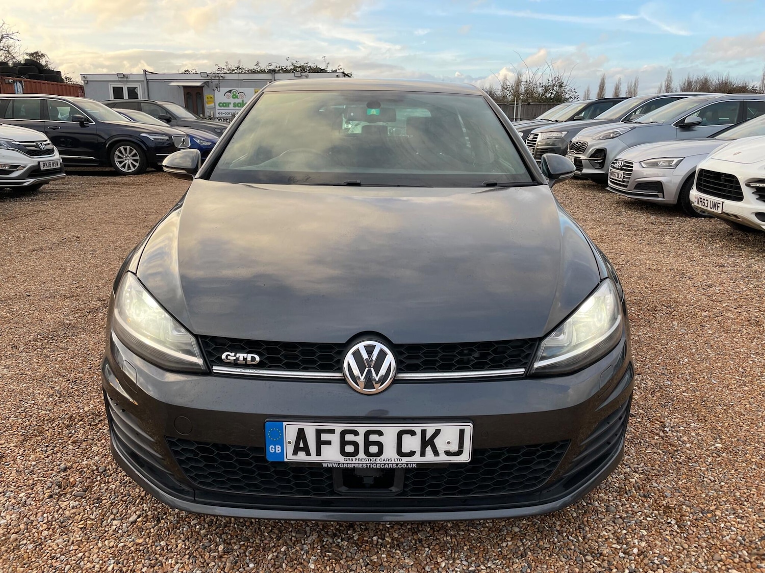 Used Volkswagen Golf for sale - 77501791: Photo 2