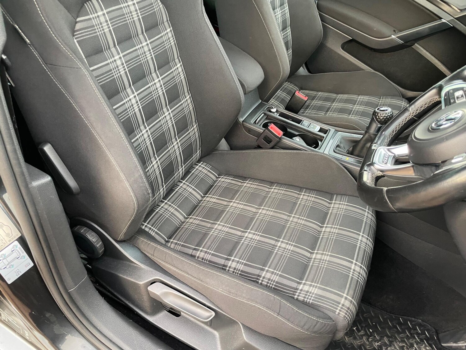 Used Volkswagen Golf for sale - 77501791: Photo 22