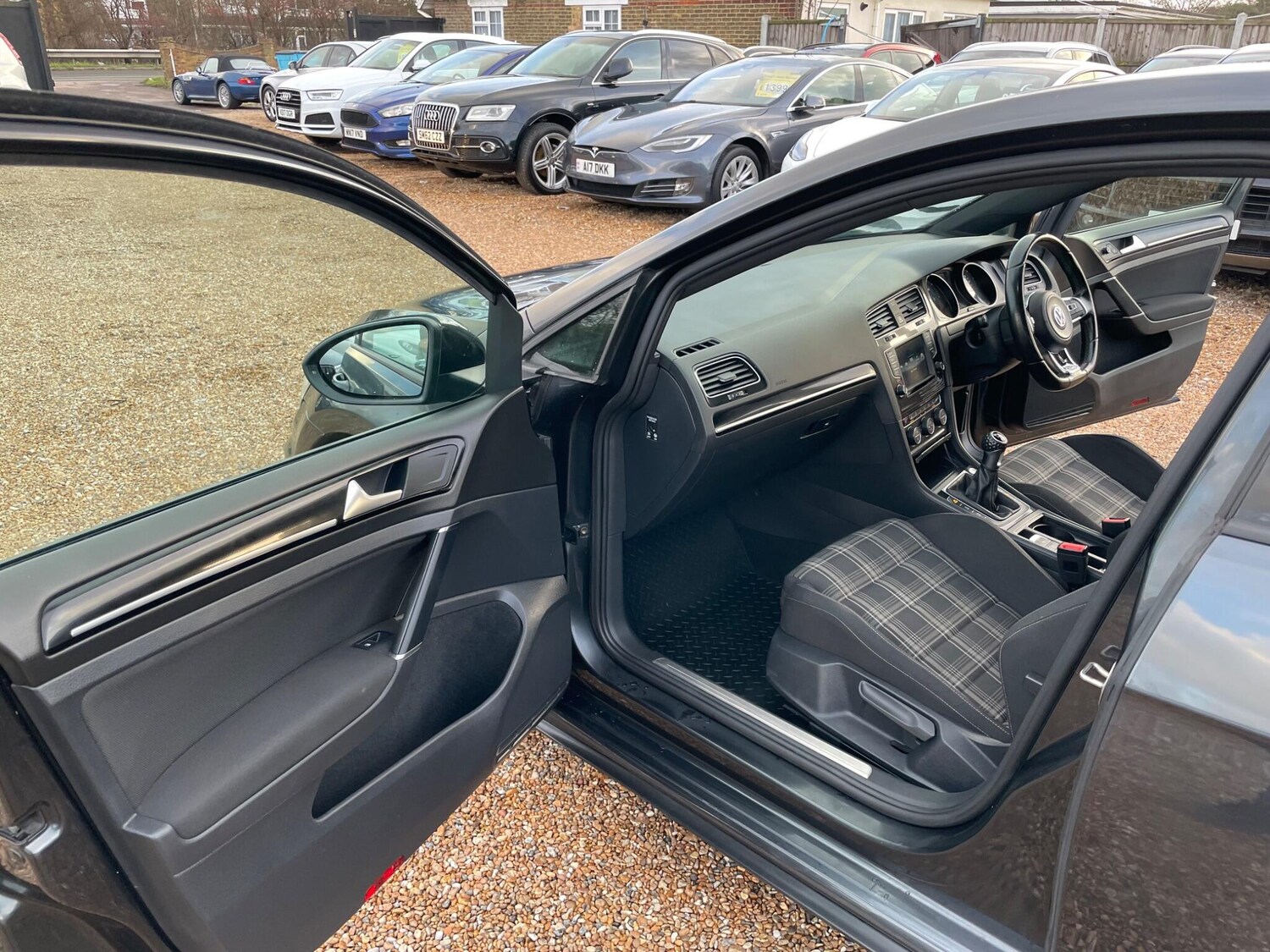 Used Volkswagen Golf for sale - 77501791: Photo 25