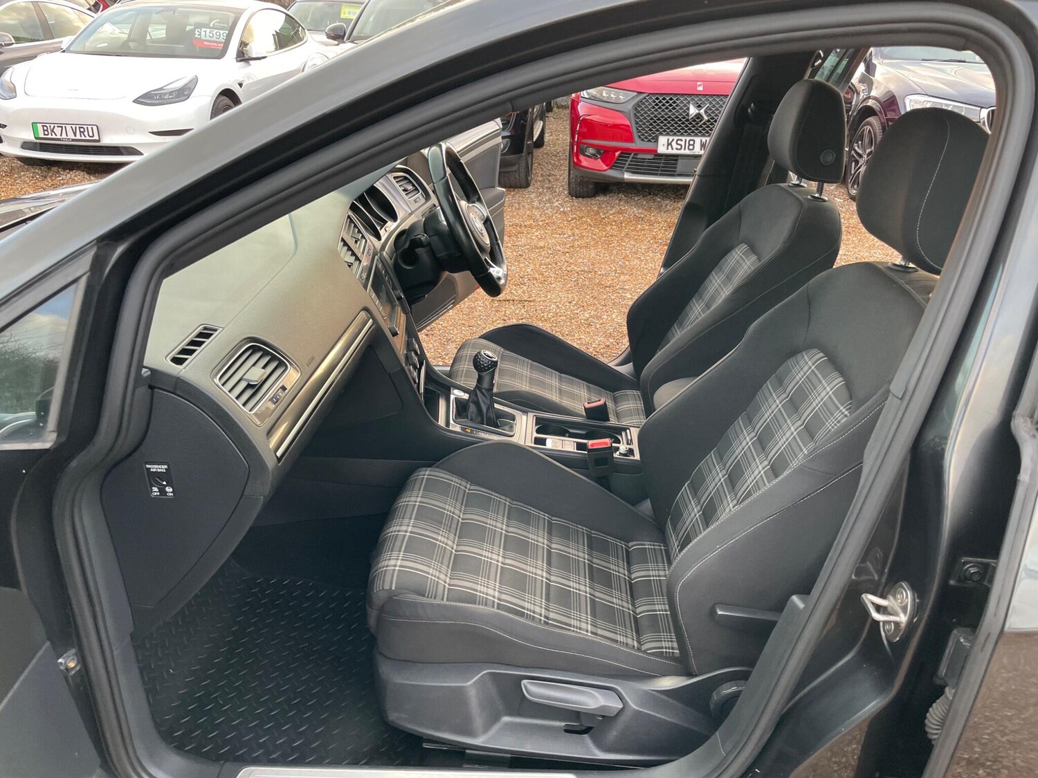 Used Volkswagen Golf for sale - 77501791: Photo 26