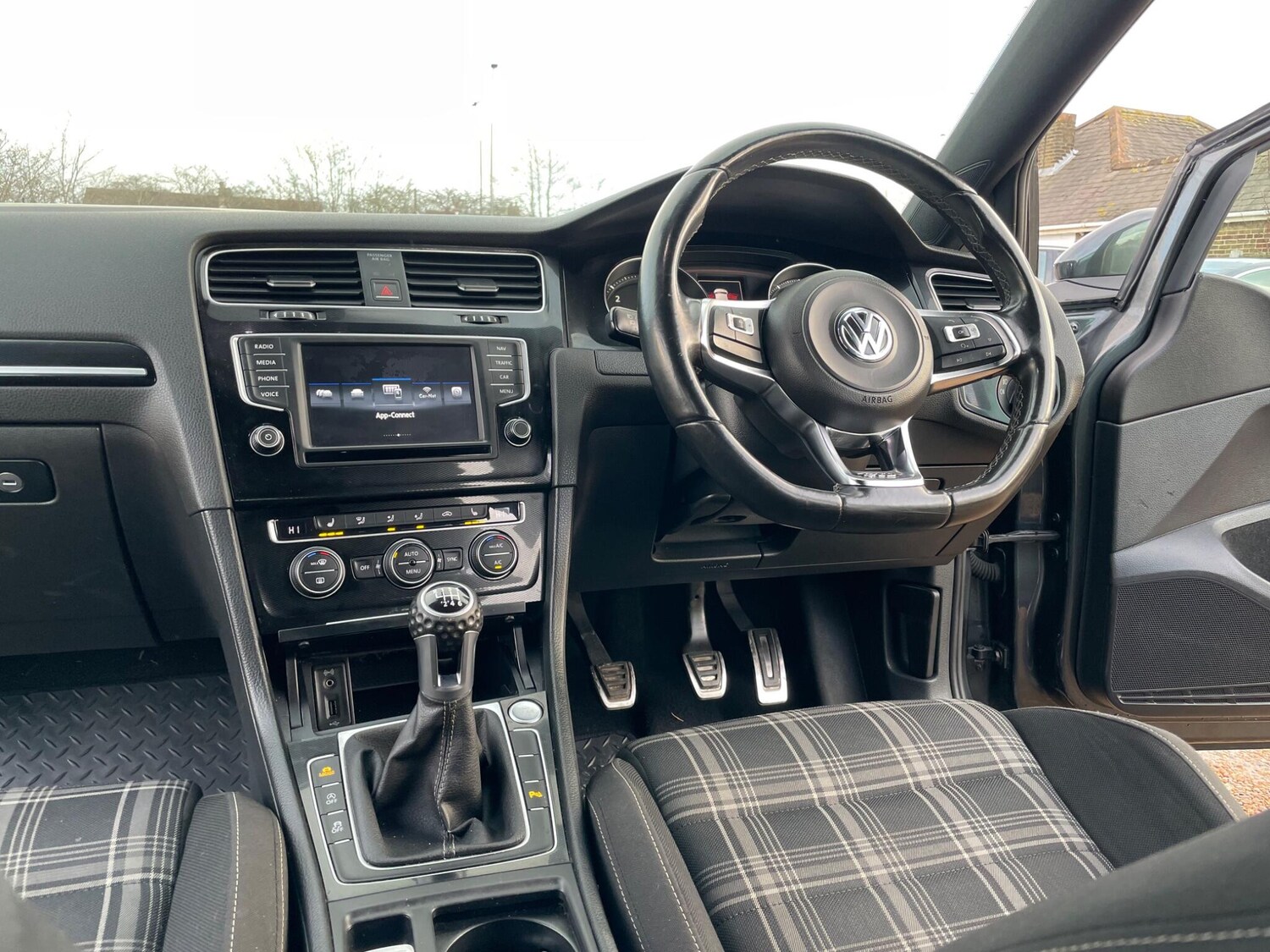 Used Volkswagen Golf for sale - 77501791: Photo 32