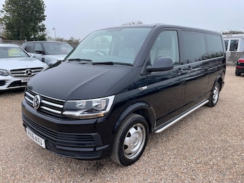 Used Volkswagen Transporter Shuttle 2016 for sale - 77738732: Photo
