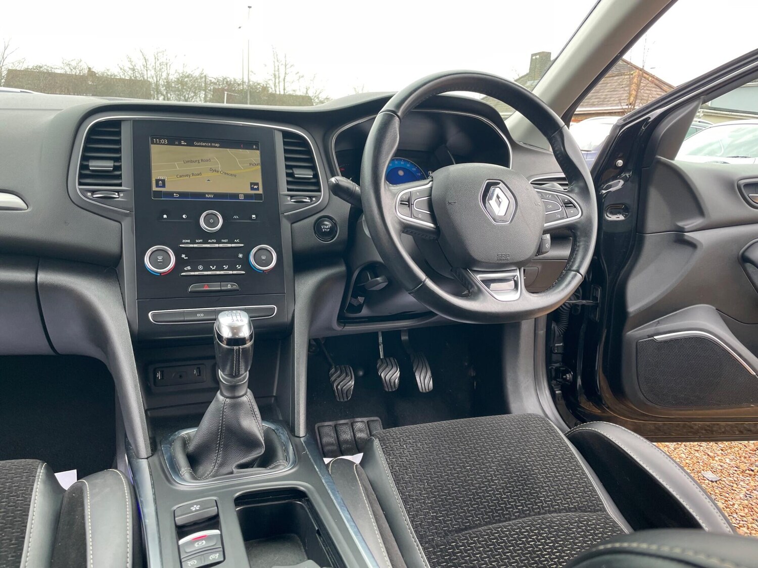 Used Renault Megane 2017 for sale - 78058845: Photo 32