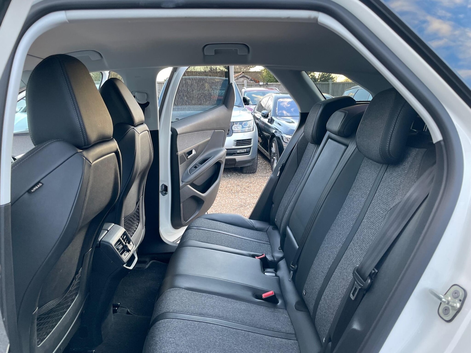 Used Peugeot 3008 for sale - 77705264: Photo 33