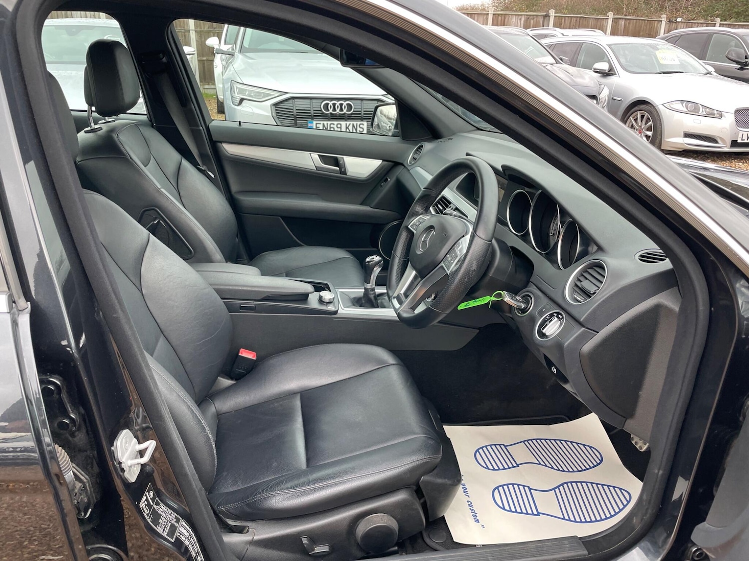 Used Mercedes-Benz C Class 2014 for sale - 77501846: Photo 20