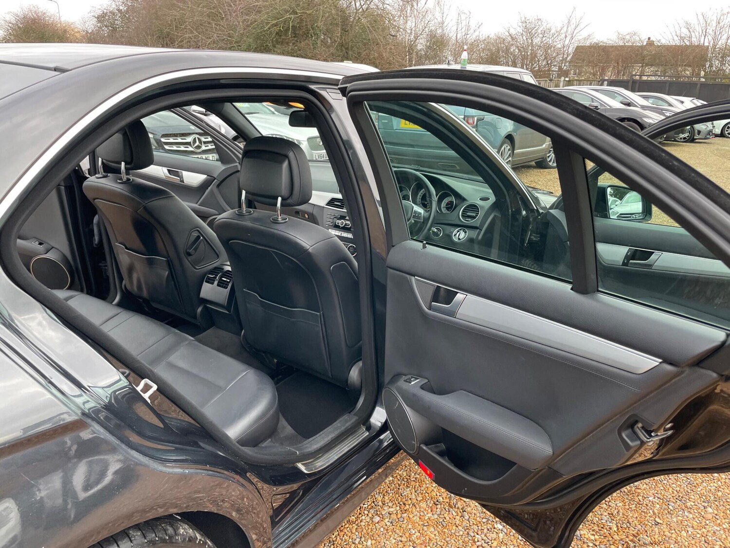 Used Mercedes-Benz C Class 2014 for sale - 77501846: Photo 39