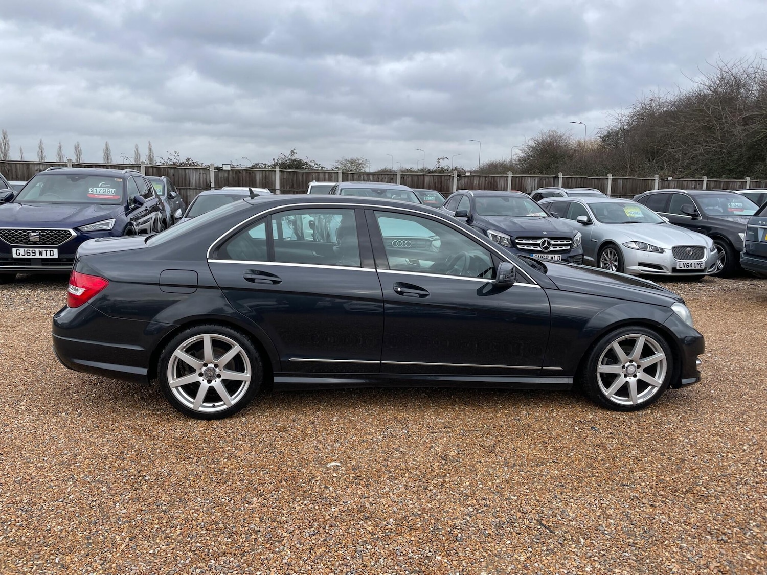 Used Mercedes-Benz C Class 2014 for sale - 77501846: Photo 8