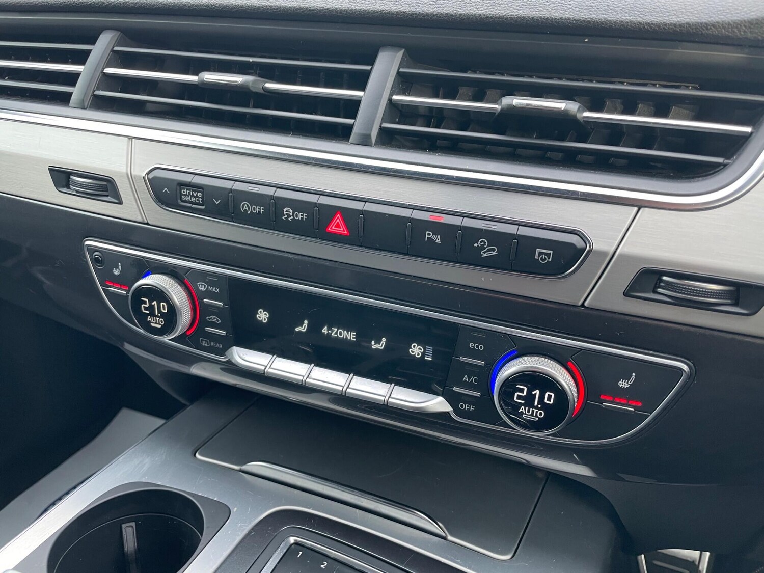 Used Audi Q7 2018 for sale - 77882823: Photo 20