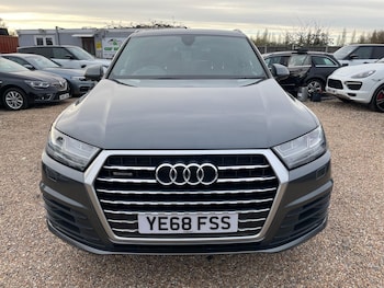 Used Audi Q7 2018 for sale - 77882823: Photo