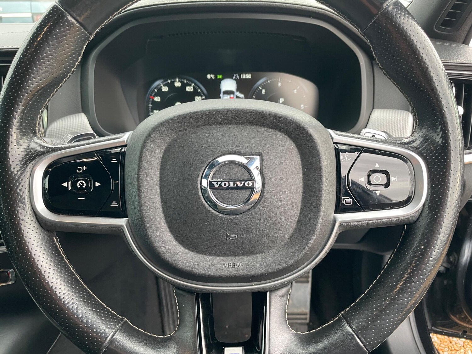 Used Volvo S90 2018 for sale - 77501841: Photo 12