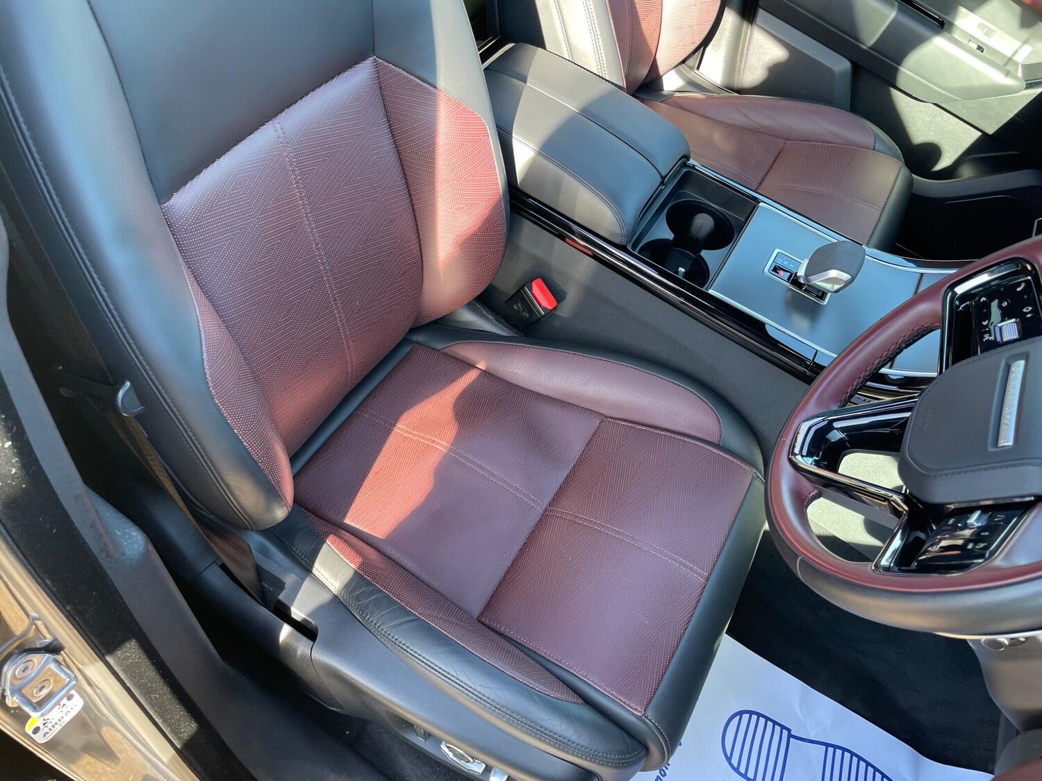 Used Land Rover Range Rover Velar 2023 for sale - 77724147: Photo 29