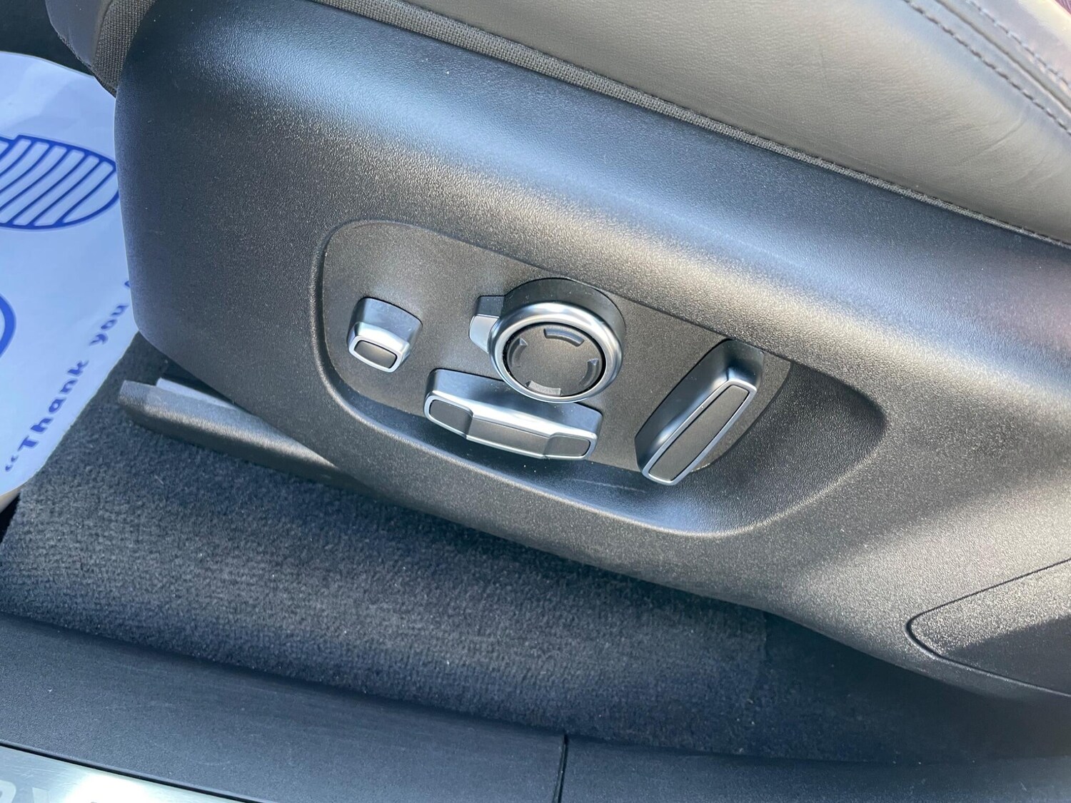 Used Land Rover Range Rover Velar 2023 for sale - 77724147: Photo 36