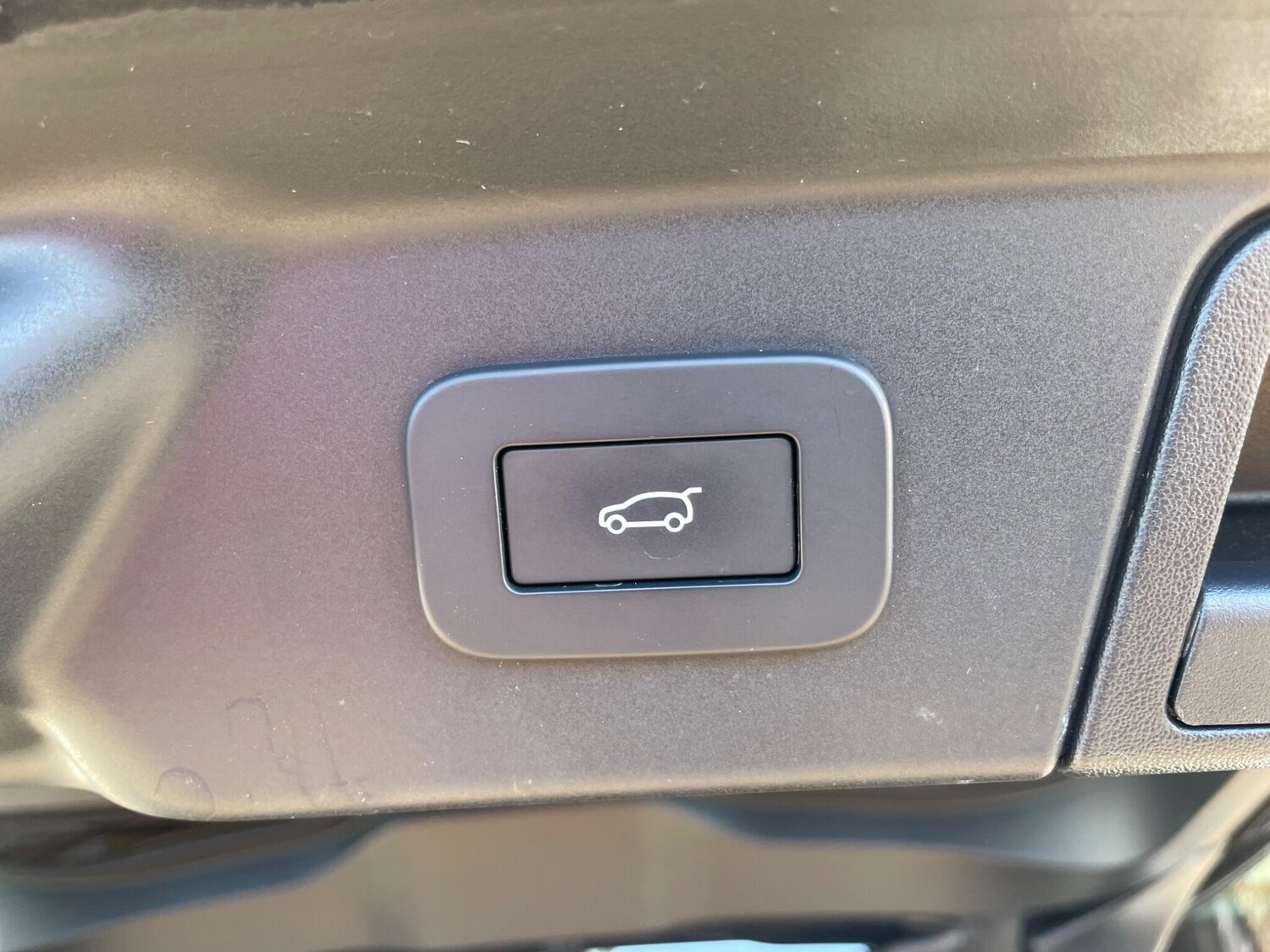 Used Land Rover Range Rover Velar 2023 for sale - 77724147: Photo 58