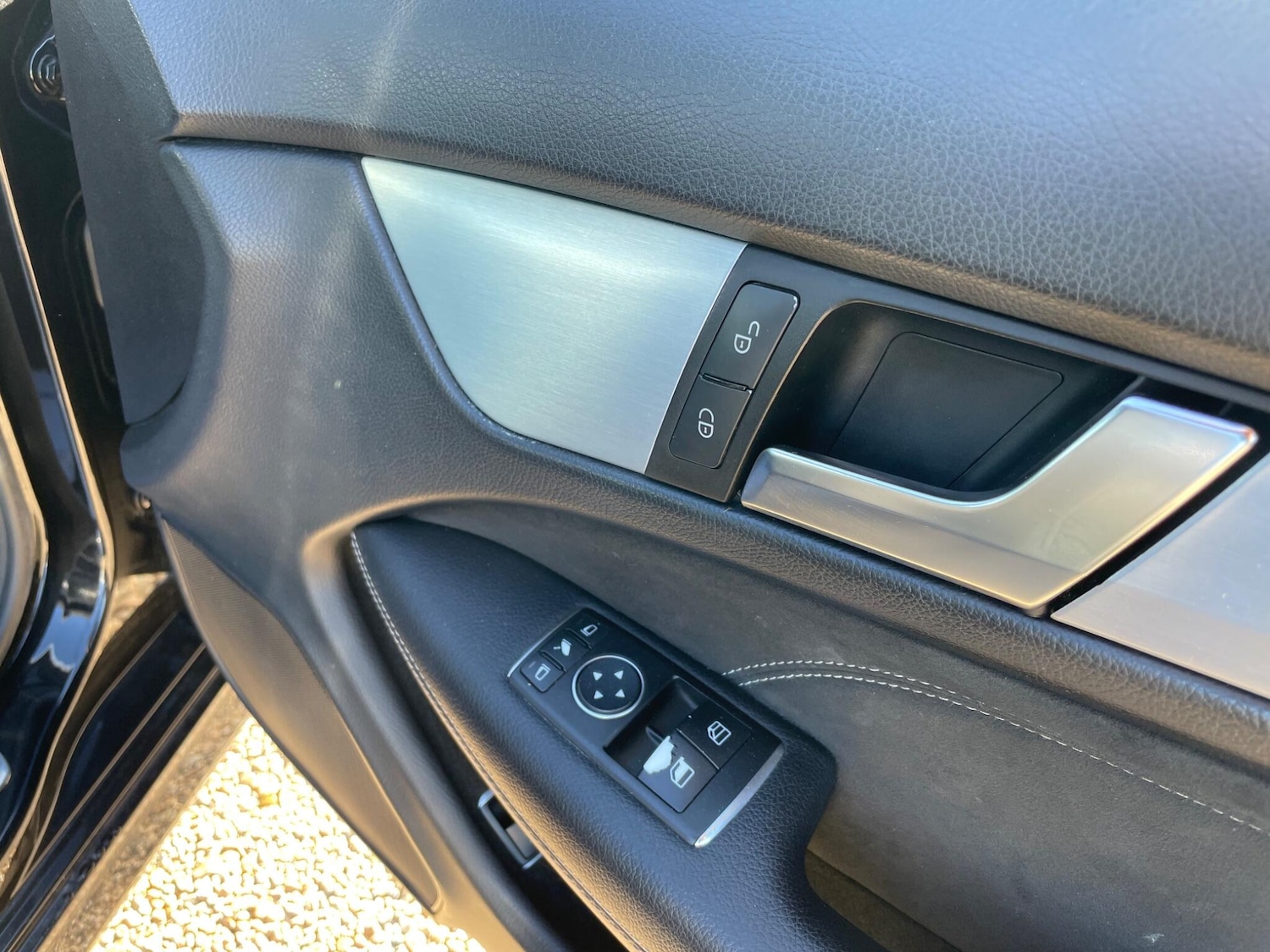 Used Mercedes-Benz C Class 2015 for sale - 77670619: Photo 10