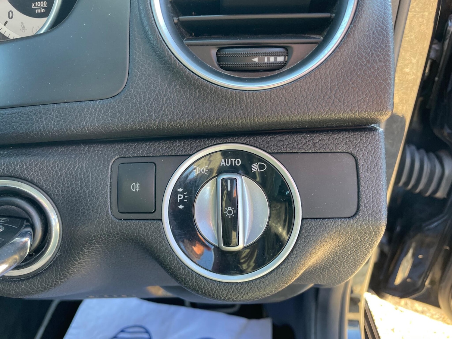 Used Mercedes-Benz C Class 2015 for sale - 77670619: Photo 12