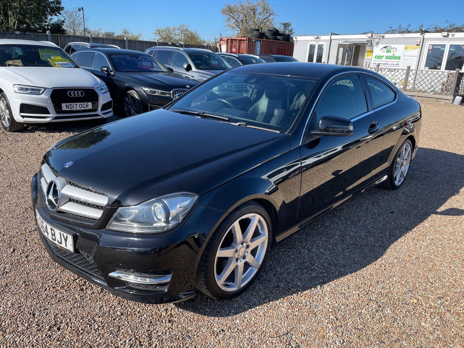 Used Mercedes-Benz C Class 2015 for sale - 77670619: Photo 3