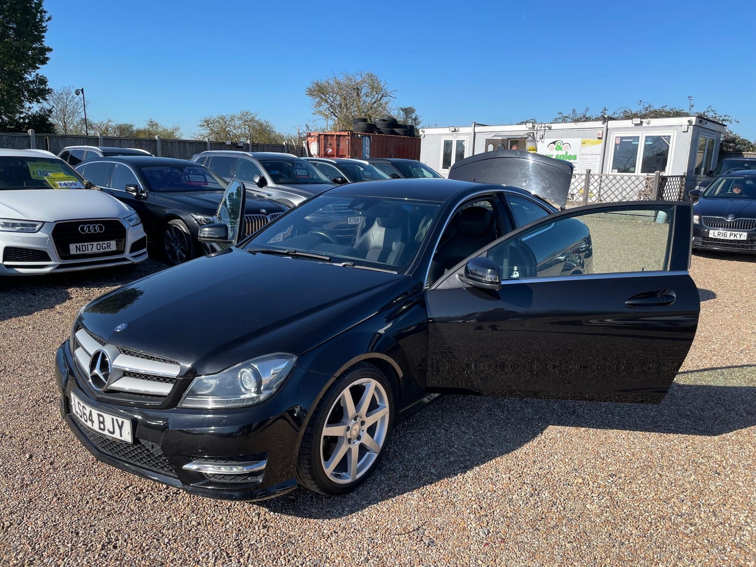 Used Mercedes-Benz C Class 2015 for sale - 77670619: Photo 44